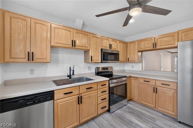 6913 Birdie WAY, Fort Myers, FL 33919