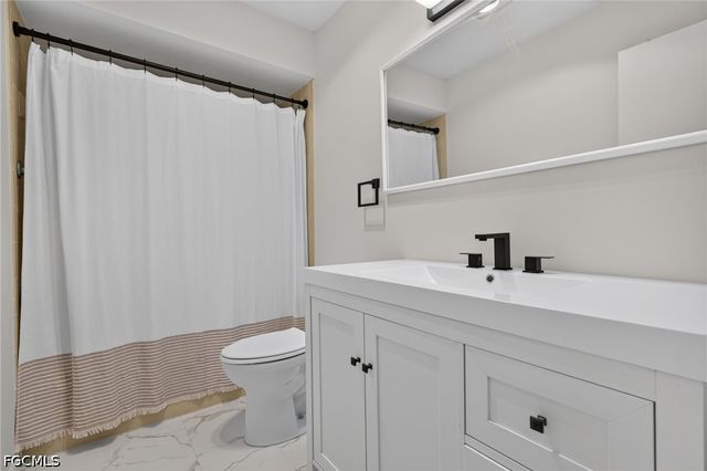 6913 Birdie WAY, Fort Myers, FL 33919