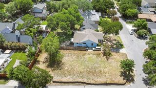 1810 Mohle DR, Austin, TX 78703