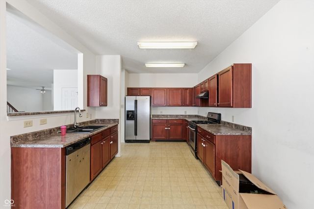 3290 Holt Street, Whiteland, IN 46184
