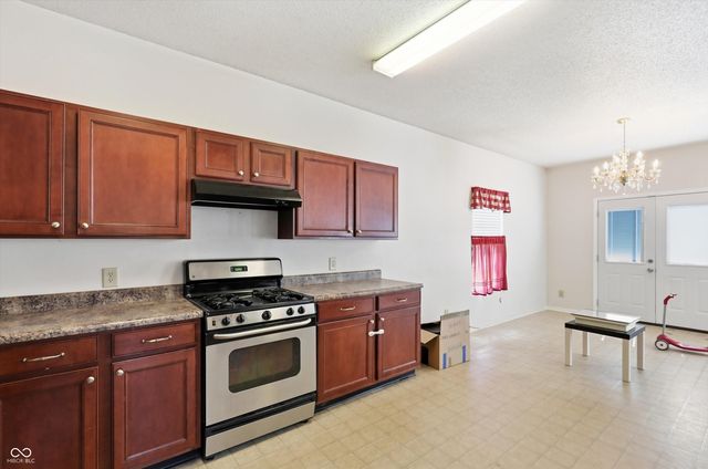 3290 Holt Street, Whiteland, IN 46184