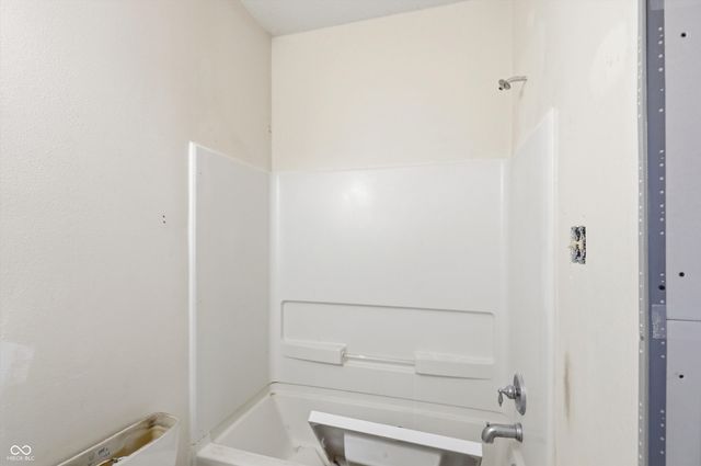 3290 Holt Street, Whiteland, IN 46184