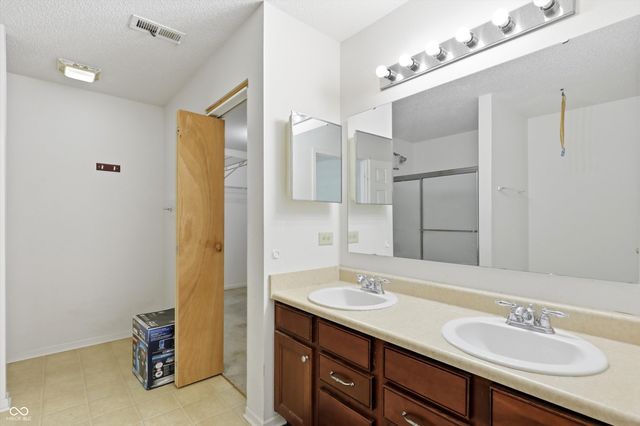 3290 Holt Street, Whiteland, IN 46184