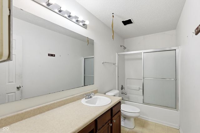 3290 Holt Street, Whiteland, IN 46184