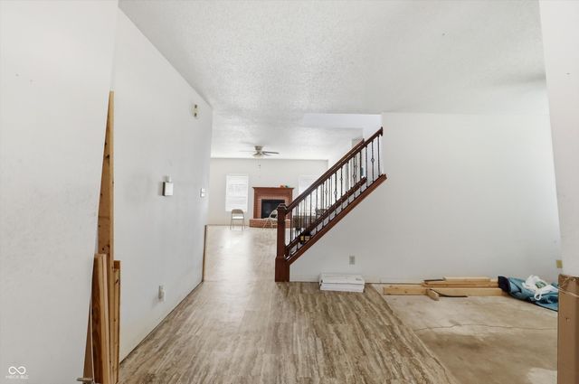3290 Holt Street, Whiteland, IN 46184