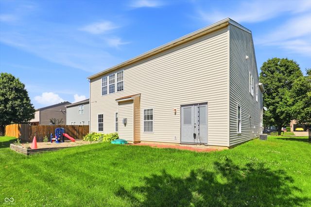 3290 Holt Street, Whiteland, IN 46184