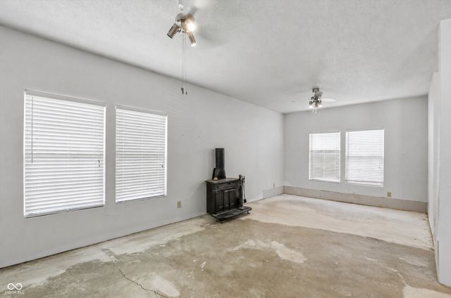 3290 Holt Street, Whiteland, IN 46184