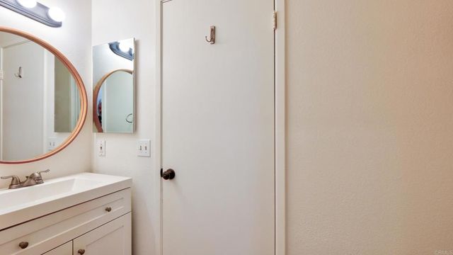 1811 E Grand Avenue 100, Escondido, CA 92027