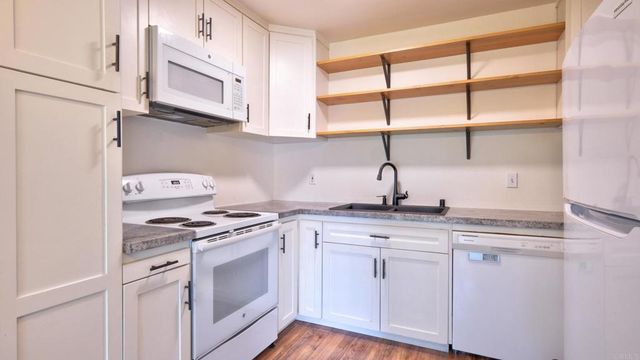 1811 E Grand Avenue 100, Escondido, CA 92027