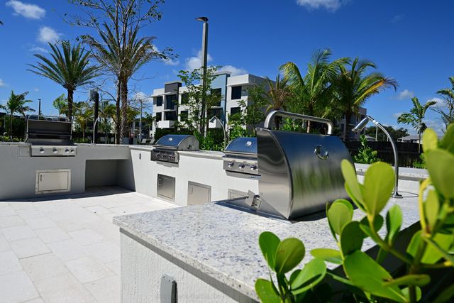 7200 W 4th Avenue 1-115, Hialeah, FL 33014