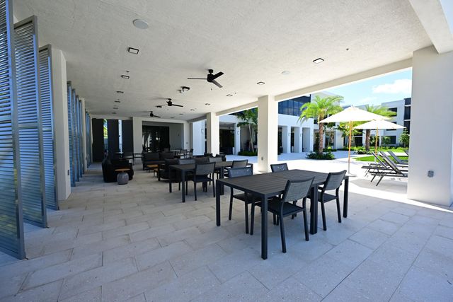 7200 W 4th Avenue 1-115, Hialeah, FL 33014