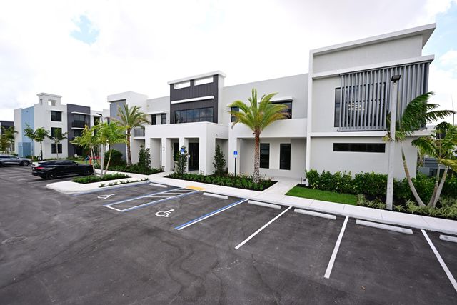 7200 W 4th Avenue 1-115, Hialeah, FL 33014