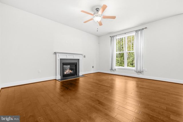 9343 DAWSONS LANDING DR, King George, VA 22485