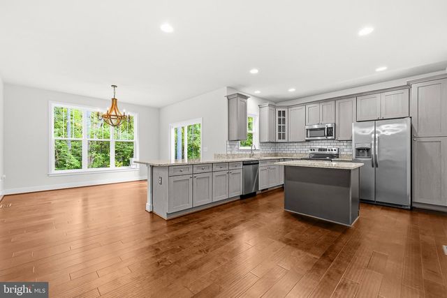9343 DAWSONS LANDING DR, King George, VA 22485
