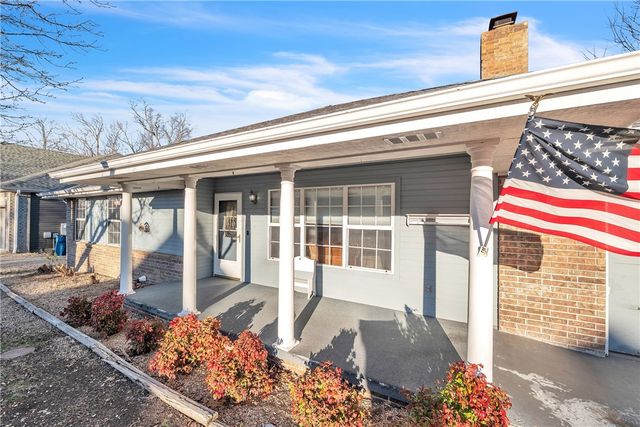 20 Langholm Lane, Bella Vista, AR 72715