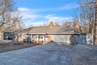 20 Langholm Lane, Bella Vista, AR 72715