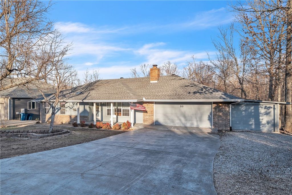 20 Langholm Lane, Bella Vista, AR 72715