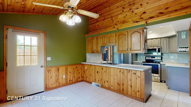 10021 Clio Road, Clio, MI 48420