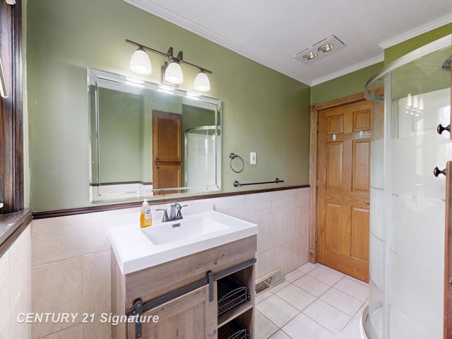 10021 Clio Road, Clio, MI 48420