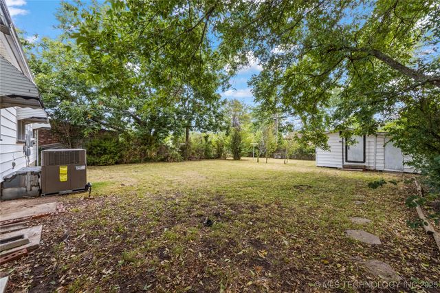 6836 E King Street, Tulsa, OK 74115