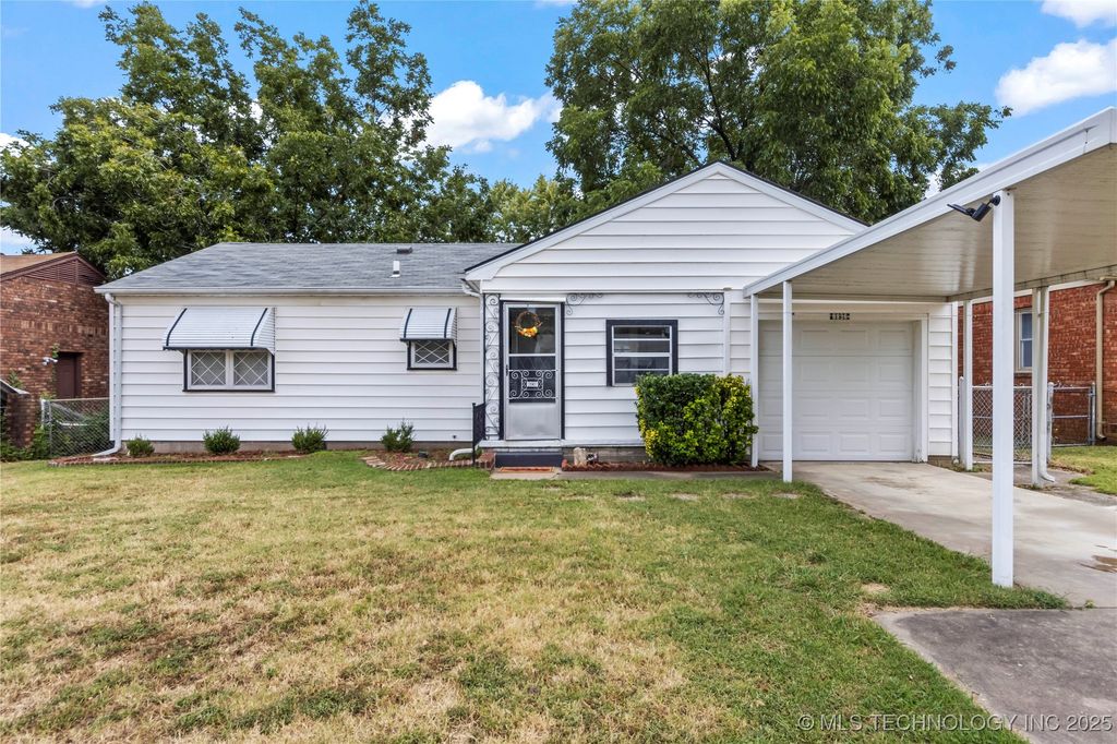 6836 E King Street, Tulsa, OK 74115