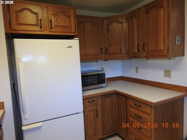 1415 THOMPSON Rd, Woodburn, OR 97071