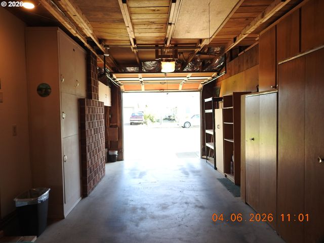 1415 THOMPSON Rd, Woodburn, OR 97071
