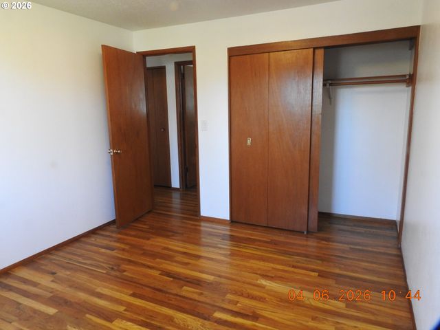 1415 THOMPSON Rd, Woodburn, OR 97071