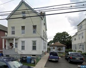 121-123 Manchester Center, Paterson, NJ 07522