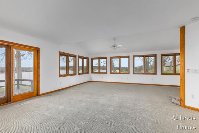 5330 Woodside Drive, Croton Twp, MI 49337