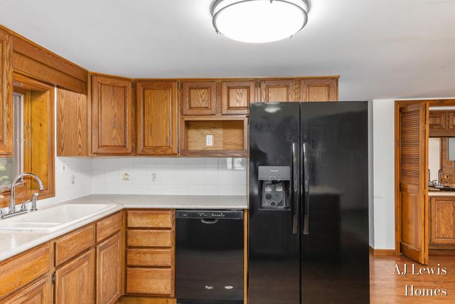 5330 Woodside Drive, Croton Twp, MI 49337