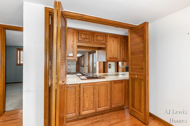 5330 Woodside Drive, Croton Twp, MI 49337