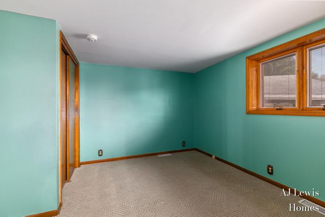 5330 Woodside Drive, Croton Twp, MI 49337