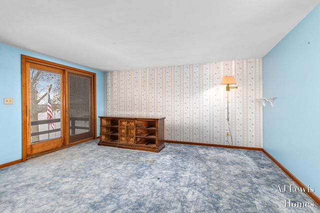 5330 Woodside Drive, Croton Twp, MI 49337