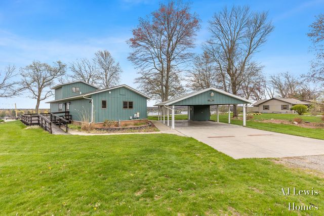 5330 Woodside Drive, Croton Twp, MI 49337