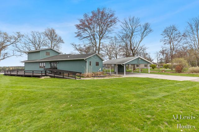 5330 Woodside Drive, Croton Twp, MI 49337