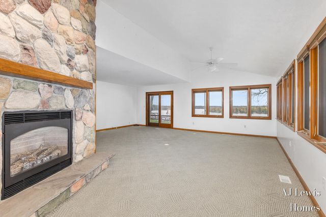 5330 Woodside Drive, Croton Twp, MI 49337