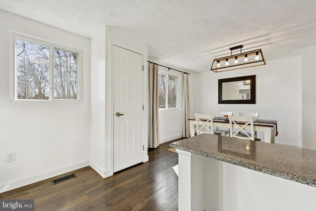 5851 ROCK FOREST CT, Centreville, VA 20121