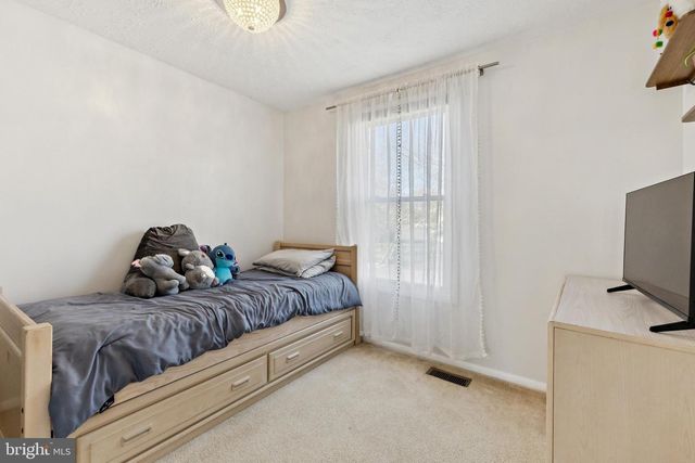 5851 ROCK FOREST CT, Centreville, VA 20121