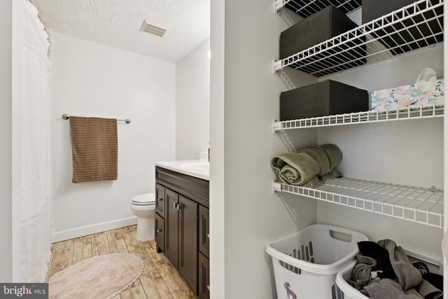 5851 ROCK FOREST CT, Centreville, VA 20121