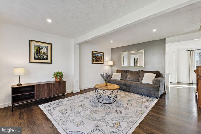 5851 ROCK FOREST CT, Centreville, VA 20121