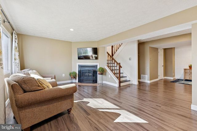 5851 ROCK FOREST CT, Centreville, VA 20121