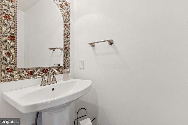 5851 ROCK FOREST CT, Centreville, VA 20121