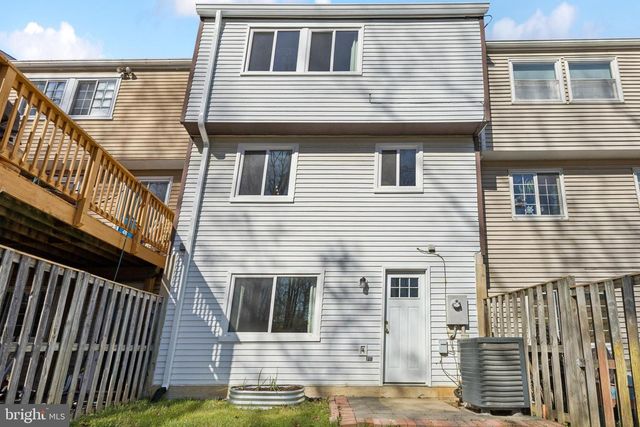 5851 ROCK FOREST CT, Centreville, VA 20121