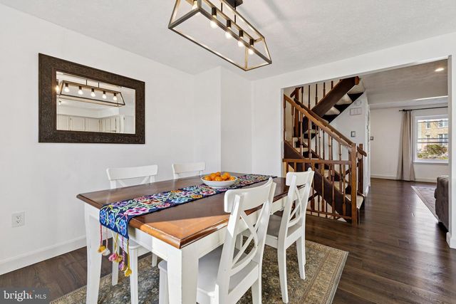 5851 ROCK FOREST CT, Centreville, VA 20121