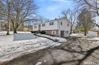1 Winfield Avenue, Wolcott, CT 06716