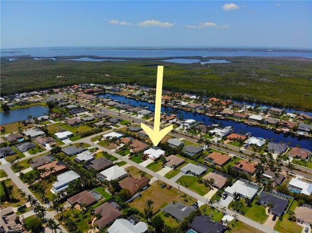 5302 SW 27th PL, Cape Coral, FL 33914