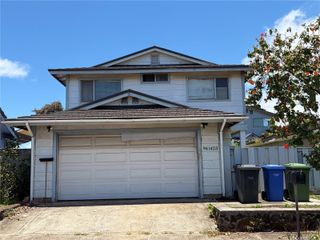 94-1423 Kahuli Street, Waipahu, HI 96797