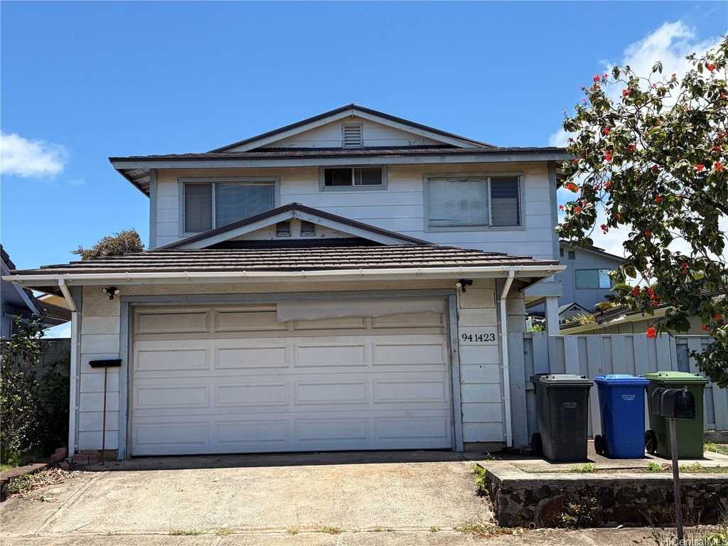 94-1423 Kahuli Street, Waipahu, HI 96797
