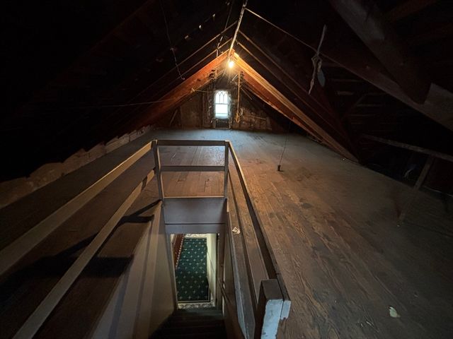 88 Dunmoreland St, Springfield, MA 01109